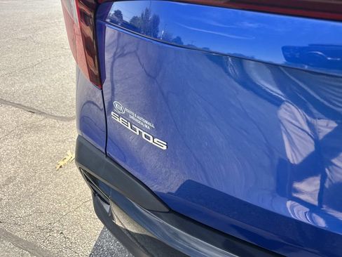 Used 2024 Kia Seltos S AWD/4WD image 5