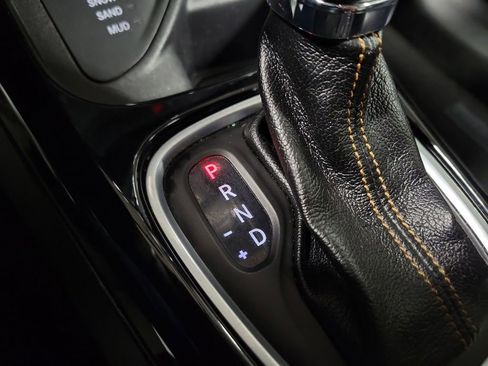 Used 2020 Jeep Compass Limited image 17