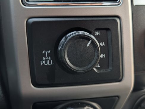 Certified 2019 Ford F150 Lariat image 32