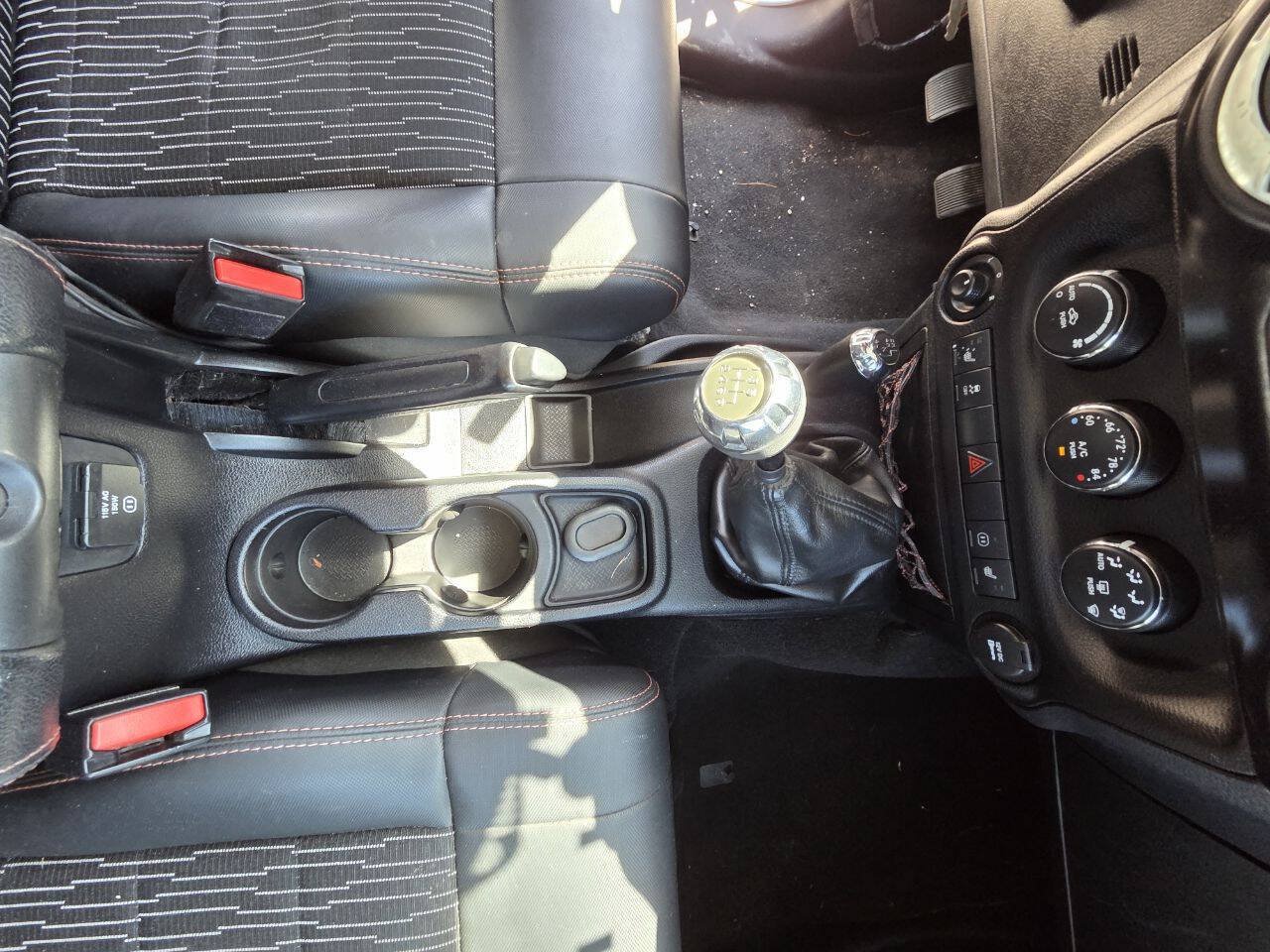 Used 2012 Jeep Wrangler Sahara AWD/4WD image 19
