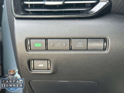 Used 2024 Nissan Sentra SR w/ SR Premium Package FWD image 25
