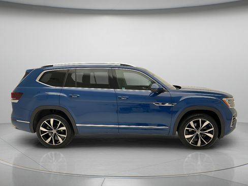 Used 2026 Volkswagen Atlas SEL Premium R-Line AWD/4WD image 3