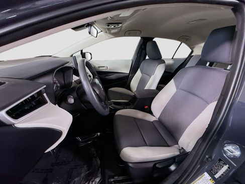 Used 2025 Toyota Corolla LE FWD image 21