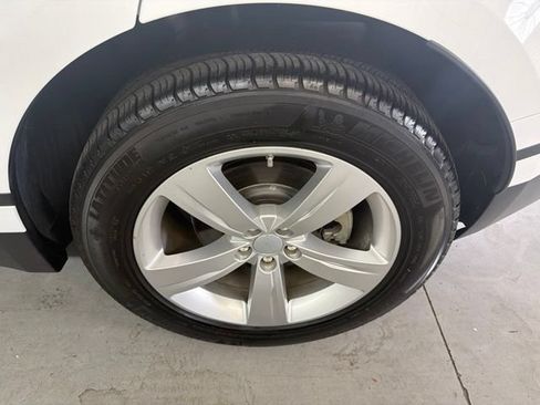 Used 2019 Land Rover Range Rover Velar S AWD/4WD image 20