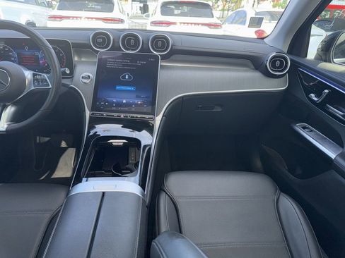 Used 2023 Mercedes-Benz GLC 300 image 15
