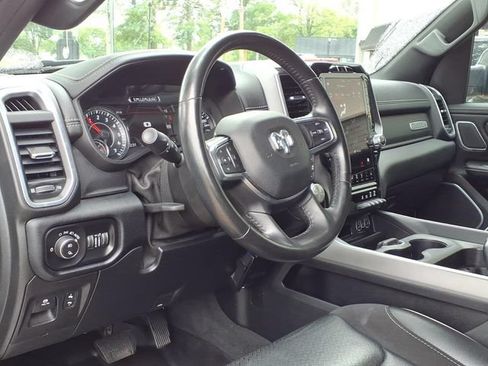 Used 2021 RAM 1500 Laramie AWD/4WD image 12