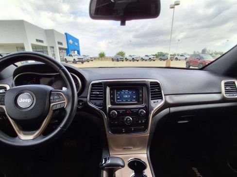 Used 2014 Jeep Grand Cherokee Laredo w/ Quick Order Package 23E AWD/4WD image 16