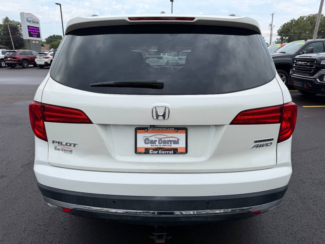 Used 2016 Honda Pilot Touring image 4