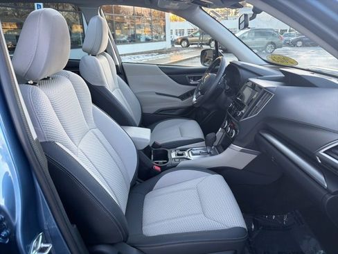 Used 2023 Subaru Forester Premium image 20