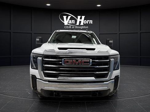 Used 2024 GMC Sierra 3500 SLE image 9