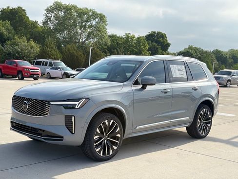 New 2026 Volvo XC90 B6 Ultra AWD/4WD image 3