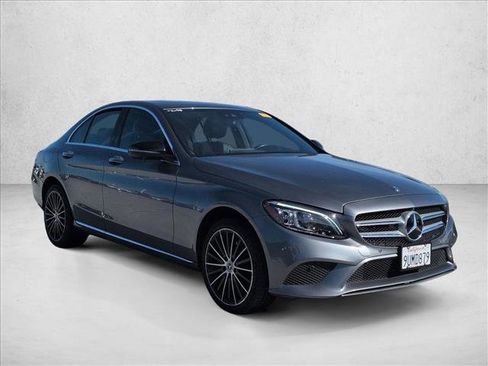 Used 2019 Mercedes-Benz C 300 4MATIC Sedan image 3