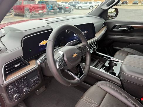 Used 2025 Chevrolet Tahoe High Country w/ Sun And Tow Package image 17