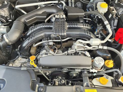 Used 2024 Subaru Crosstrek 2.0i Premium image 24