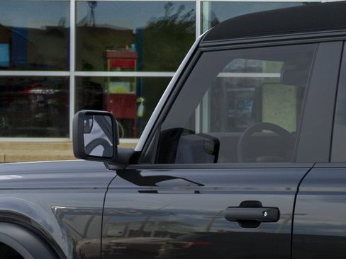 New 2025 Ford Bronco 4-Door image 22