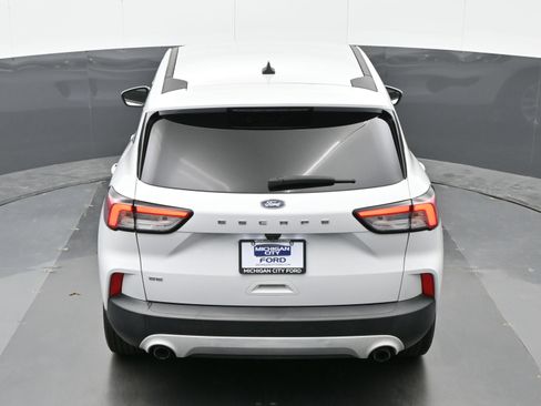 Used 2021 Ford Escape SE w/ Convenience Package FWD image 39