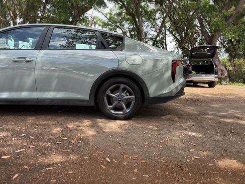 Used 2025 Kia K4 LXS image 9