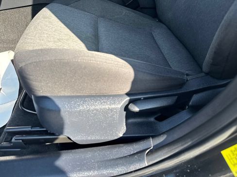 Used 2025 Toyota Camry LE FWD image 38