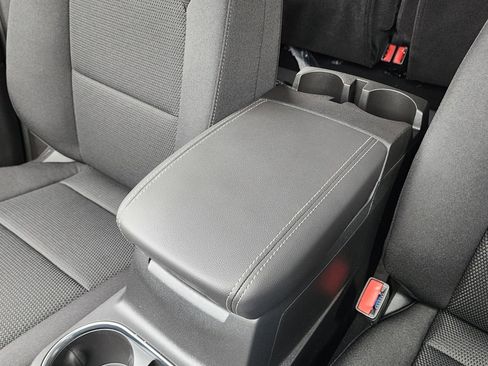 New 2026 GMC Canyon Elevation w/ Convenience Package image 32