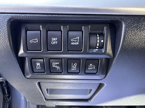 Used 2016 Subaru Outback 2.5i Limited image 19