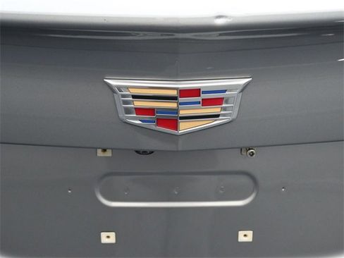 Used 2024 Cadillac XT4 Premium Luxury image 29