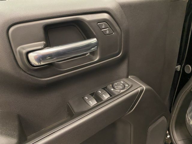 New 2026 Chevrolet Silverado 1500 Custom w/ Turbomax Blackout Package AWD/4WD image 23