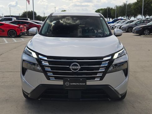 Used 2025 Nissan Rogue SV FWD image 8