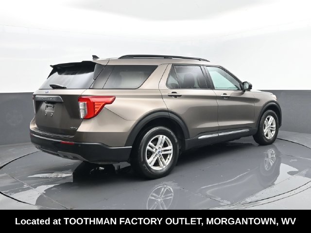 Used 2021 Ford Explorer XLT w/ Equipment Group 202A AWD/4WD image 23