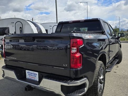 Used 2024 Chevrolet Silverado 1500 LT AWD/4WD image 11