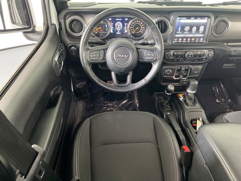 Used 2023 Jeep Gladiator Sport image 22