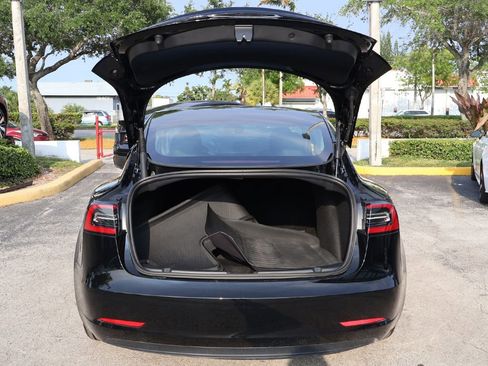Used 2023 Tesla Model 3 Standard Range RWD image 19