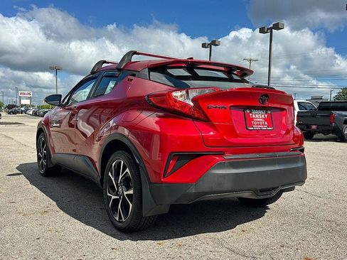 Certified 2022 Toyota C-HR XLE FWD image 3