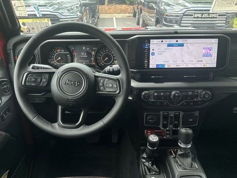 New 2026 Jeep Wrangler Unlimited Rubicon AWD/4WD image 22