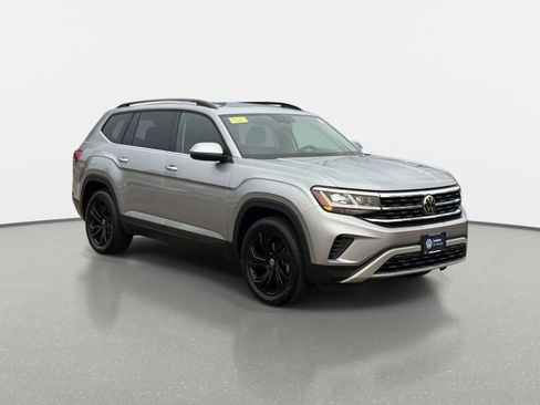 Used 2022 Volkswagen Atlas SE image 3