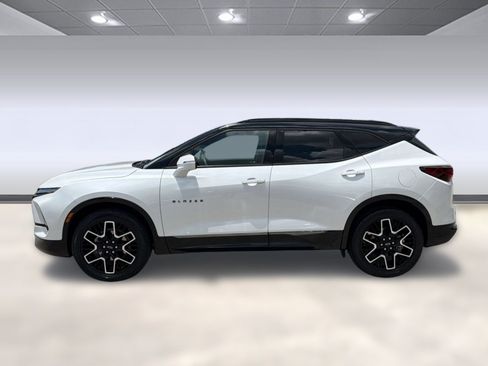 Certified 2023 Chevrolet Blazer RS w/ Driver Confidence II Package FWD image 2