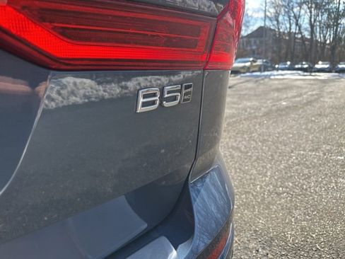 Certified 2023 Volvo XC60 B5 Plus w/ Protection Package Premier image 38