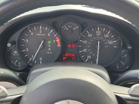 Used 2013 MAZDA MX-5 Miata Club image 25