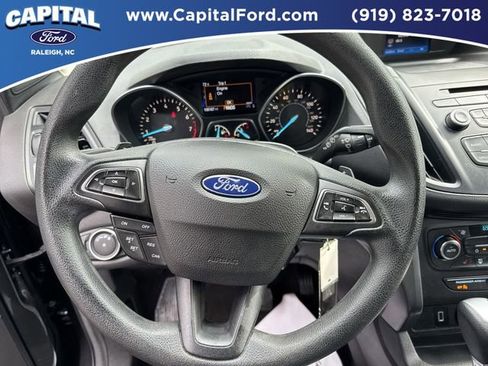 Used 2017 Ford Escape SE w/ SE Cold Weather Package AWD/4WD image 24