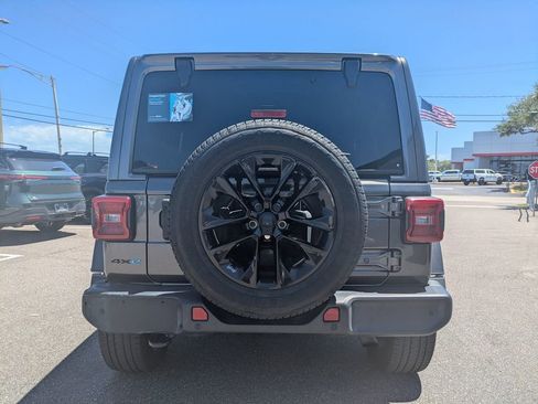 Used 2021 Jeep Wrangler Unlimited Sahara w/ Cold Weather Group AWD/4WD image 5