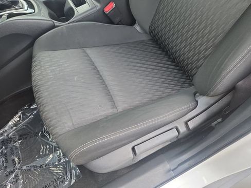 Used 2017 Nissan Rogue S FWD image 26