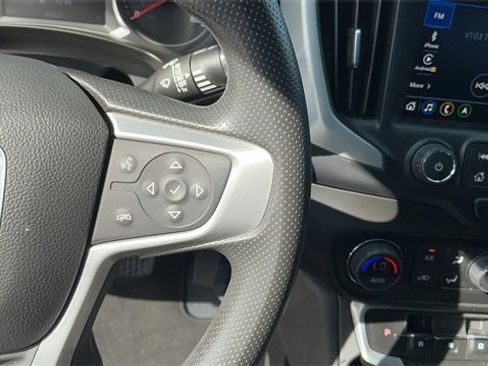 Used 2022 GMC Terrain SLE w/ Driver Convenience Package image 19