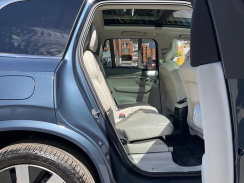 Used 2023 Volvo XC90 T8 Ultimate w/ Lounge Package AWD/4WD image 56