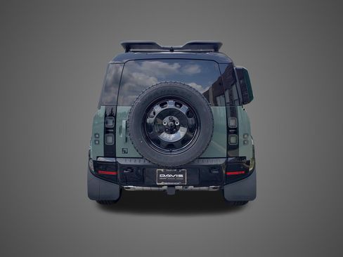 New 2026 Land Rover Defender 110 AWD/4WD image 6
