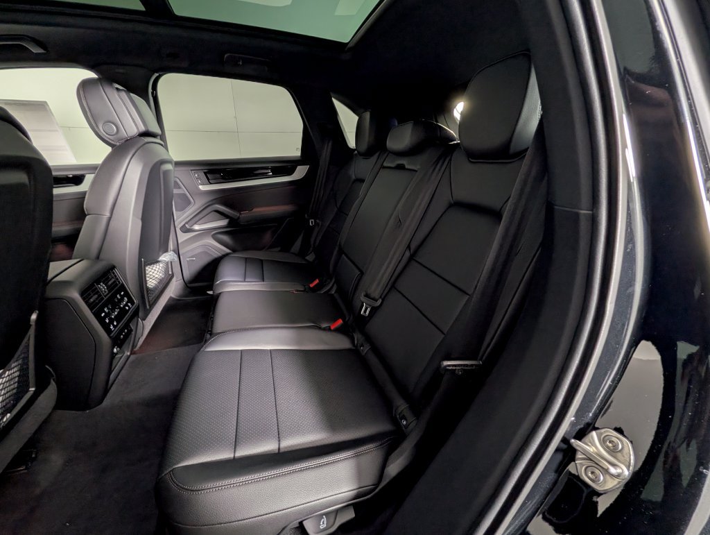 New 2026 Porsche Cayenne AWD/4WD image 24
