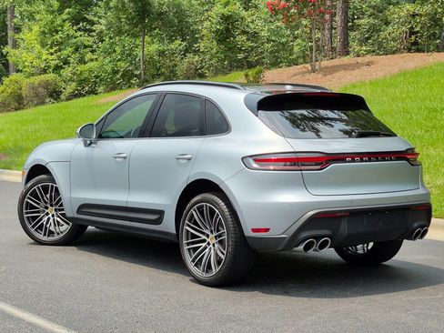 Certified 2026 Porsche Macan AWD/4WD image 3