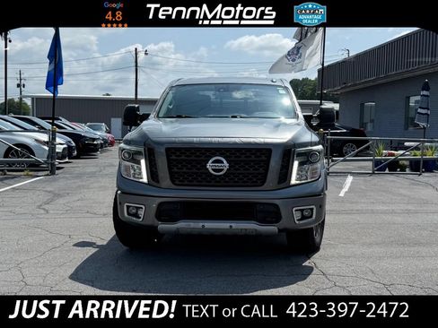 Used 2018 Nissan Titan PRO-4X w/ Pro-4x Convenience Package AWD/4WD image 2