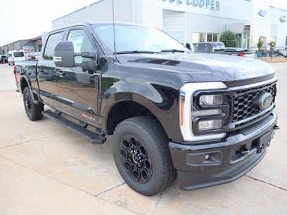 New 2026 Ford F250 Lariat w/ Black Appearance Package