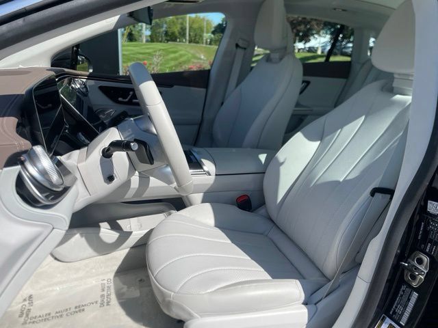 Used 2023 Mercedes-Benz EQE 350+ 4MATIC Sedan w/ AMG Line Exterior Package image 17