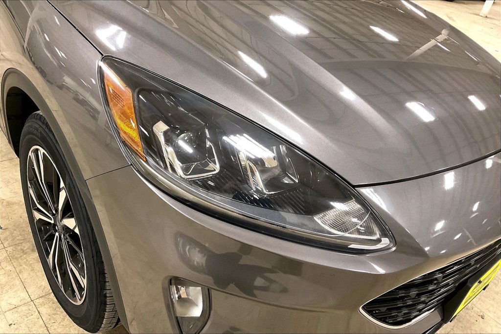 Certified 2022 Ford Escape SEL w/ SEL Stealth AWD Package image 27