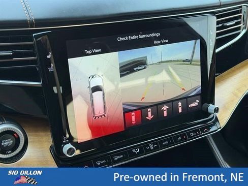 Used 2023 Jeep Grand Wagoneer Series III AWD/4WD image 18